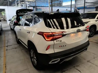 Kia KX3 2021 купить из Китая, цена 1 428 000 ₽ — Suifenhe Auto