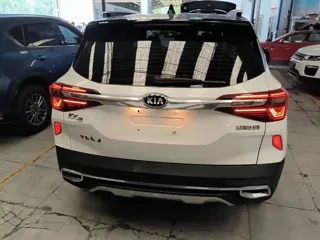Kia KX3 2021 купить из Китая, цена 1 428 000 ₽ — Suifenhe Auto