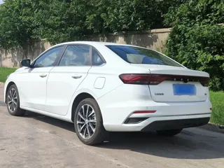 Geely Emgrand 2024 купить из Китая, цена 1 209 000 ₽ — Suifenhe Auto