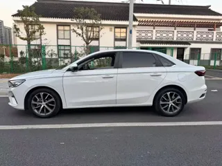 Geely Emgrand 2023 купить из Китая, цена 1 017 000 ₽ — Suifenhe Auto
