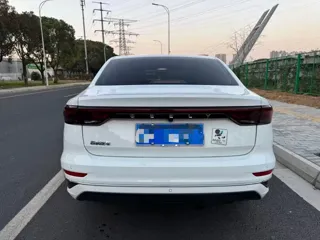 Geely Emgrand 2023 купить из Китая, цена 1 017 000 ₽ — Suifenhe Auto