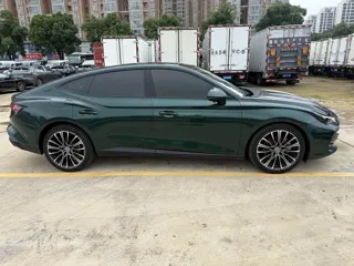 MG MG7 2024 купить из Китая, цена 2 634 000 ₽ — Suifenhe Auto