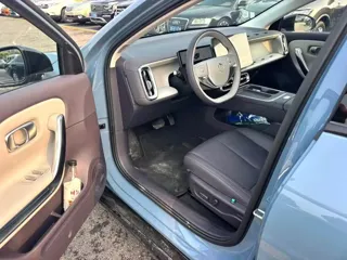 Leapmotor B01 2025 купить из Китая, цена 2 800 000 ₽ — Suifenhe Auto