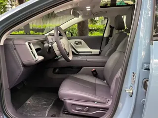 Leapmotor B01 2025 купить из Китая, цена 3 023 000 ₽ — Suifenhe Auto