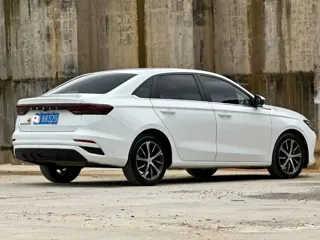 Geely Emgrand 2022 купить из Китая, цена 1 124 000 ₽ — Suifenhe Auto