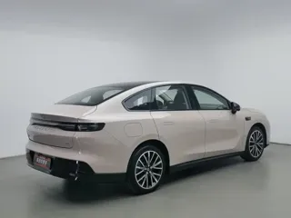Leapmotor B01 2025 купить из Китая, цена 3 007 000 ₽ — Suifenhe Auto