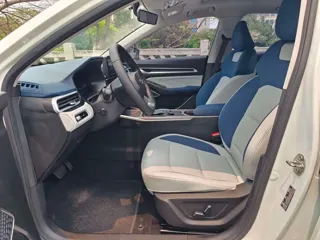 Geely Emgrand 2023 купить из Китая, цена 1 052 000 ₽ — Suifenhe Auto
