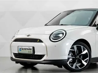 MINI COOPER 2024 купить из Китая, цена 4 098 000 ₽ — Suifenhe Auto