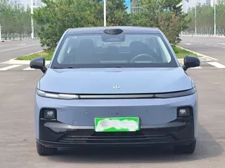 Leapmotor B01 2025 купить из Китая, цена 3 023 000 ₽ — Suifenhe Auto