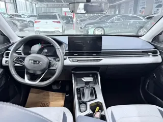 Geely Emgrand 2022 купить из Китая, цена 1 371 000 ₽ — Suifenhe Auto