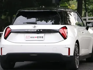 MINI COOPER 2025 купить из Китая, цена 3 709 000 ₽ — Suifenhe Auto