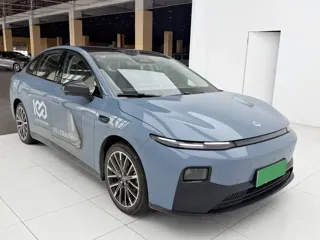 Leapmotor B01 2025 купить из Китая, цена 2 724 000 ₽ — Suifenhe Auto
