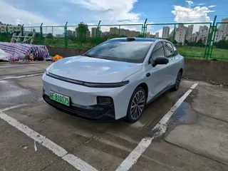 Leapmotor B01 2025 купить из Китая, цена 3 023 000 ₽ — Suifenhe Auto