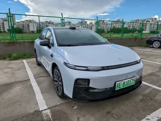 Leapmotor B01 2025 купить из Китая, цена 3 023 000 ₽ — Suifenhe Auto