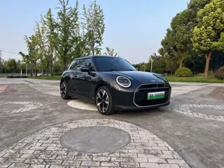 MINI COOPER 2024