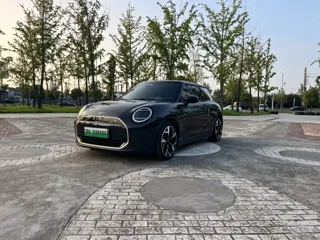 MINI COOPER 2024 купить из Китая, цена 3 931 000 ₽ — Suifenhe Auto