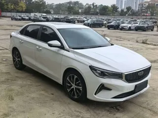 Geely Emgrand 2023 купить из Китая, цена 1 007 000 ₽ — Suifenhe Auto