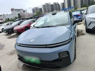 Leapmotor B01 2025 купить из Китая, цена 3 048 000 ₽ — Suifenhe Auto