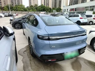 Leapmotor B01 2025 купить из Китая, цена 3 048 000 ₽ — Suifenhe Auto