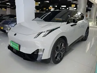 Lynk & Co Z20 2025