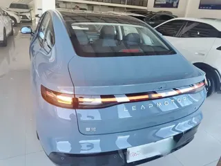 Leapmotor B01 2026 купить из Китая, цена 3 161 000 ₽ — Suifenhe Auto
