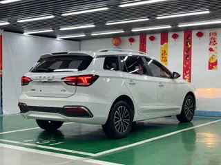 Roewe i5 2019 купить из Китая, цена 1 236 000 ₽ — Suifenhe Auto