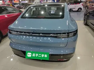 Leapmotor B01 2025 купить из Китая, цена 2 979 000 ₽ — Suifenhe Auto