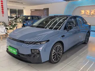 Leapmotor B01 2025 купить из Китая, цена 3 034 000 ₽ — Suifenhe Auto