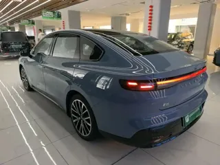 Leapmotor B01 2025 купить из Китая, цена 3 034 000 ₽ — Suifenhe Auto