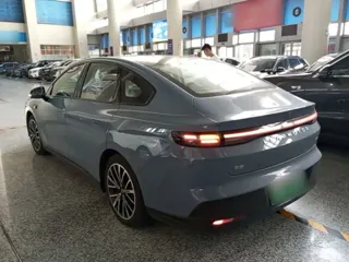Leapmotor B01 2025 купить из Китая, цена 2 957 000 ₽ — Suifenhe Auto