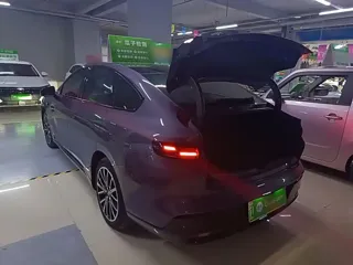 Leapmotor B01 2026 купить из Китая, цена 3 135 000 ₽ — Suifenhe Auto