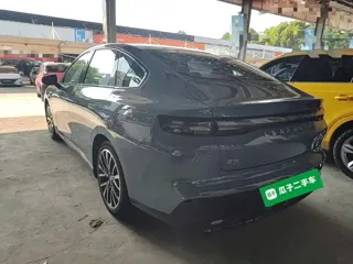 Leapmotor B01 2025 купить из Китая, цена 3 028 000 ₽ — Suifenhe Auto