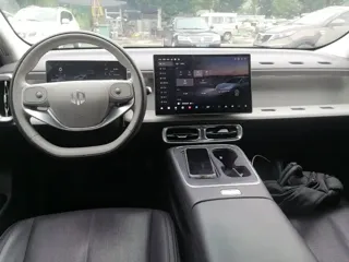 Leapmotor B01 2025 купить из Китая, цена 2 824 000 ₽ — Suifenhe Auto
