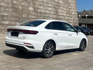 Geely Emgrand 2022 купить из Китая, цена 983 000 ₽ — Suifenhe Auto
