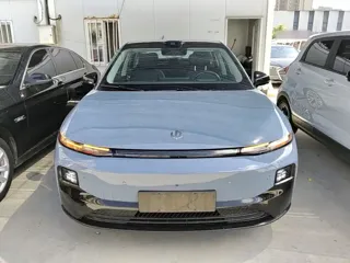 Leapmotor B01 2025 купить из Китая, цена 3 012 000 ₽ — Suifenhe Auto