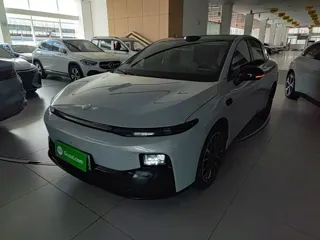 Leapmotor B01 2025 купить из Китая, цена 3 066 000 ₽ — Suifenhe Auto