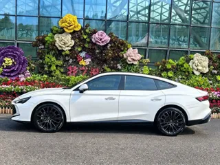 MG MG7 2024 купить из Китая, цена 2 634 000 ₽ — Suifenhe Auto