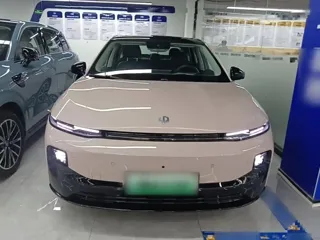 Leapmotor B01 2025 купить из Китая, цена 3 023 000 ₽ — Suifenhe Auto