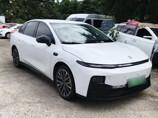 Leapmotor B01 2025 купить из Китая, цена 2 970 000 ₽ — Suifenhe Auto