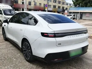 Leapmotor B01 2025 купить из Китая, цена 2 970 000 ₽ — Suifenhe Auto