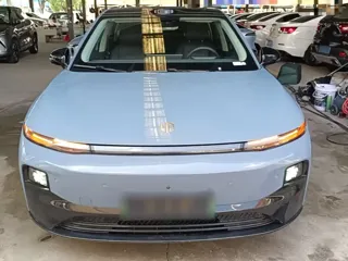 Leapmotor B01 2025 купить из Китая, цена 2 994 000 ₽ — Suifenhe Auto