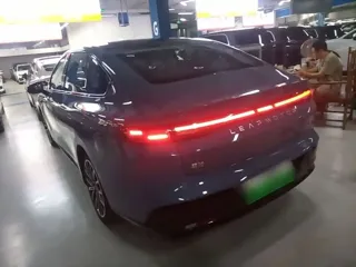 Leapmotor B01 2025 купить из Китая, цена 2 990 000 ₽ — Suifenhe Auto