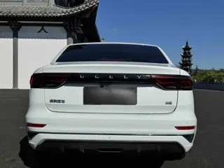 Geely Emgrand 2023 купить из Китая, цена 1 292 000 ₽ — Suifenhe Auto