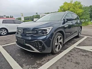 Volkswagen ID.6 CROZZ 2022