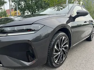 Volkswagen Sagitar 2025 купить из Китая, цена 3 352 000 ₽ — Suifenhe Auto