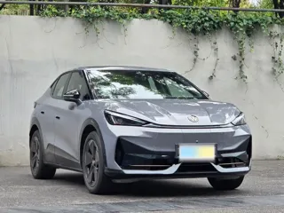 Volkswagen Yuzhong 06 2025 купить из Китая, цена 3 840 000 ₽ — Suifenhe Auto