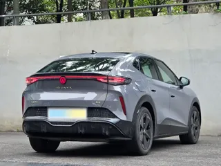 Volkswagen Yuzhong 06 2025 купить из Китая, цена 3 840 000 ₽ — Suifenhe Auto