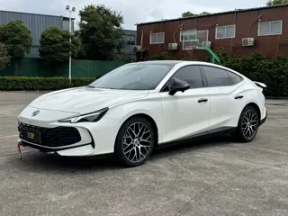 MG MG7 2026 купить из Китая, цена 2 986 000 ₽ — Suifenhe Auto