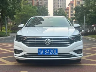 Volkswagen Sagitar 2020 купить из Китая, цена 1 533 000 ₽ — Suifenhe Auto