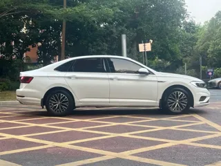 Volkswagen Sagitar 2020 купить из Китая, цена 1 533 000 ₽ — Suifenhe Auto